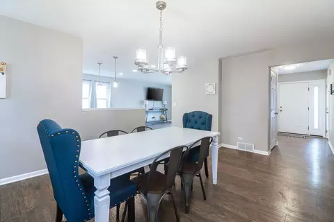 Other - 609 N Lyle Ave, Elgin, IL 60123 photo 2 of 3