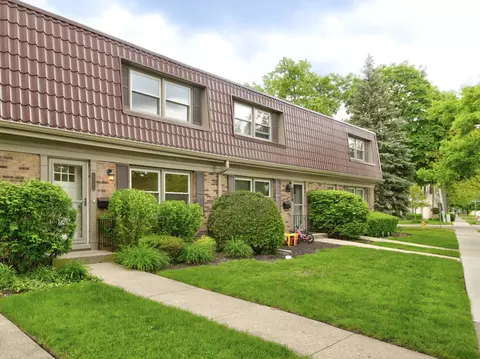 1770 Henley St #C, Glenview, IL 60025