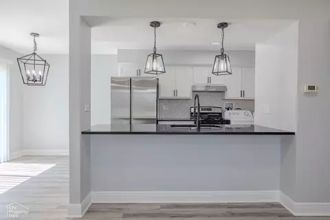 Kitchen - 1594 Cornell Cir, Hoffman Estates, IL 60169 photo 1 of 2
