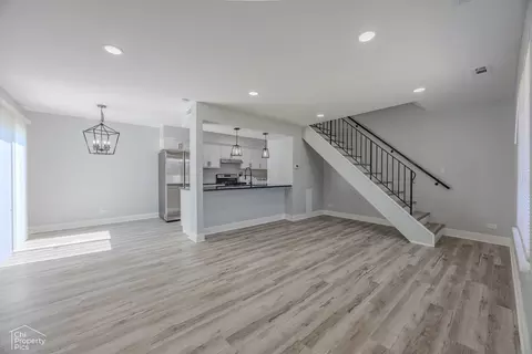 Living - 1594 Cornell Cir, Hoffman Estates, IL 60169 photo 1 of 2