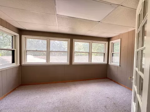 518 E 2nd St, Dixon, IL 61021 photo 22