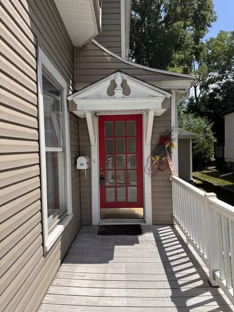 518 E 2nd St, Dixon, IL 61021 photo 2