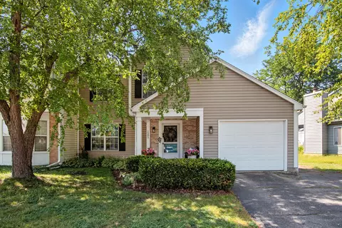 1205 Regent Dr, Mundelein, IL 60060