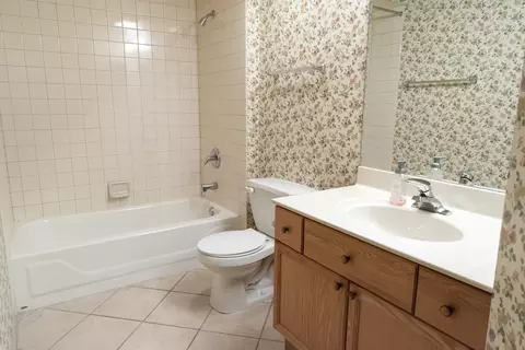 1477 E Thacker St #202, Des Plaines, IL 60016 photo 33