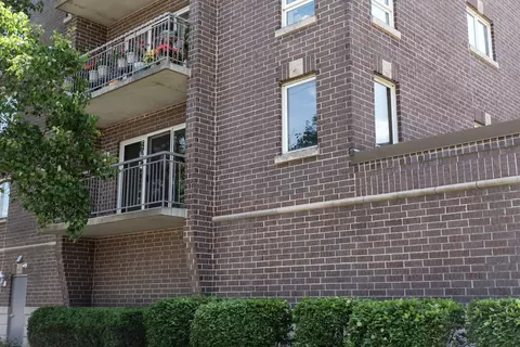 1477 E Thacker St #202, Des Plaines, IL 60016 photo 3