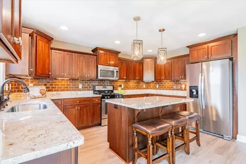 5108 Longfield Rd, Bloomington, IL 61705 photo 9