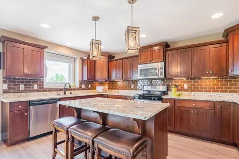 5108 Longfield Rd, Bloomington, IL 61705 photo 10
