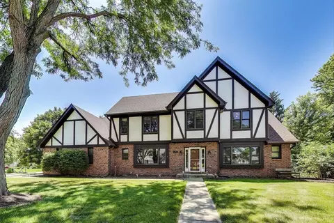 475 Waubonsee Circle Ct, Oswego, IL 60543