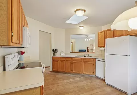 Kitchen - 217 Hillcrest Ln, Steger, IL 60475 photo 2 of 2