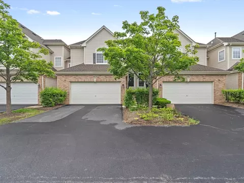 6079 Delaney Dr, Hoffman Estates, IL 60192 photo 2
