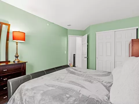 6079 Delaney Dr, Hoffman Estates, IL 60192 photo 16