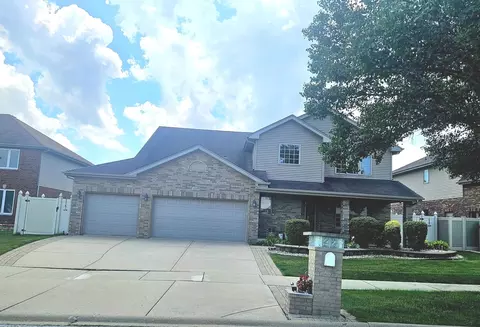 6117 Newbury Ln, Matteson, IL 60443
