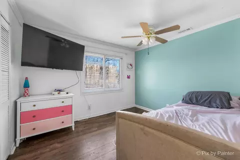 Bedroom - 1425 N River Rd, Mchenry, IL 60051 photo 3 of 4