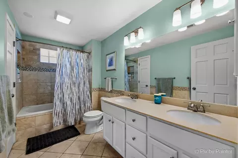 Bath - 1425 N River Rd, Mchenry, IL 60051 photo 2 of 3