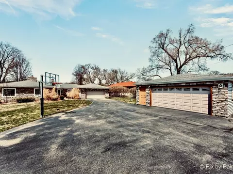 Exterior - 1425 N River Rd, Mchenry, IL 60051 photo 14 of 14
