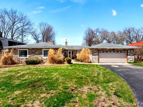Exterior - 1425 N River Rd, Mchenry, IL 60051 photo 2 of 14