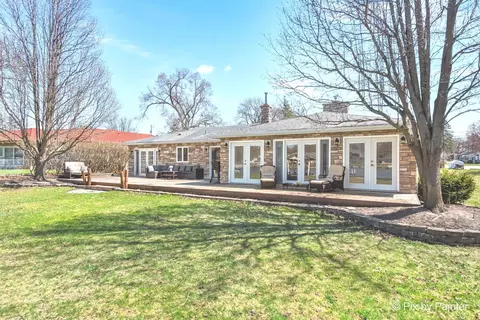 Exterior - 1425 N River Rd, Mchenry, IL 60051 photo 10 of 14
