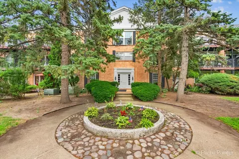 5100 Carriageway Dr #305-2, Rolling Meadows, IL 60008 photo 1