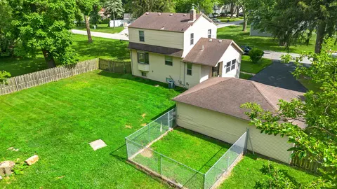 Exterior - 3304 W 160th St, Markham, IL 60428 photo 4 of 6