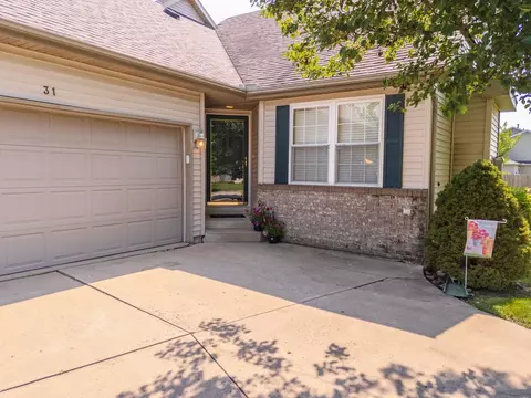 31 Ashling Ct, Bloomington, IL 61704 photo 7