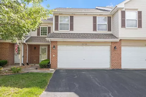 18788 S Burnside Station Dr, Mokena, IL 60448