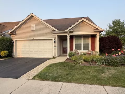 13044 Redstone Dr, Huntley, IL 60142