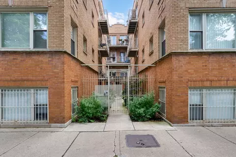 1011 N Oakley Blvd #3E, Chicago, IL 60622