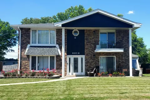 8818 W 85th St, Justice, IL 60458