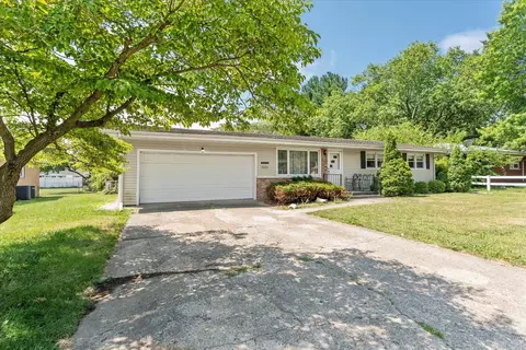 1356 Briarcliff Dr, Rantoul, IL 61866 photo 1