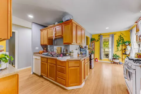 194 N Smith St, Aurora, IL 60505 photo 5