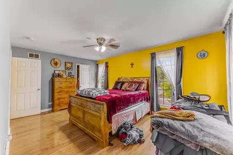 194 N Smith St, Aurora, IL 60505 photo 9