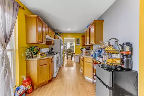 194 N Smith St, Aurora, IL 60505 photo 7