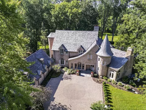 285 W Westminster Ave, Lake Forest, IL 60045