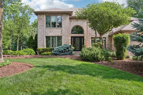 Exterior - 11624 Kluth Ct, Mokena, IL 60448 photo 3 of 10