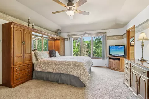 Bedroom - 11624 Kluth Ct, Mokena, IL 60448 photo 1 of 4