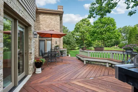 Exterior - 11624 Kluth Ct, Mokena, IL 60448 photo 4 of 10