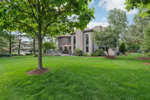 Exterior - 11624 Kluth Ct, Mokena, IL 60448 photo 7 of 10