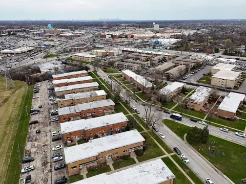 8664 Gregory Ln #E, Des Plaines, IL 60016 photo 15