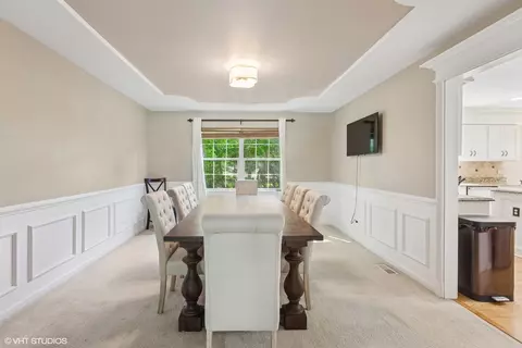 Dining - 24231 Eagle Chase Dr, Plainfield, IL 60544 photo 2 of 3