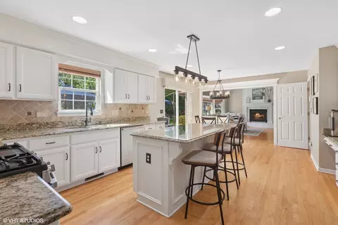 Kitchen - 24231 Eagle Chase Dr, Plainfield, IL 60544 photo 2 of 2