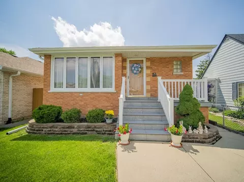 7806 S Neenah Ave S, Burbank, IL 60459