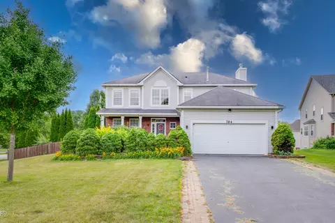 704 Danielle Ct, Naperville, IL 60565