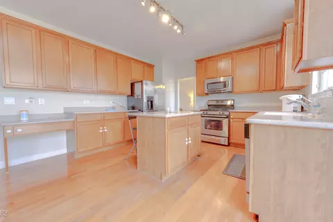 704 Danielle Ct, Naperville, IL 60565 photo 13