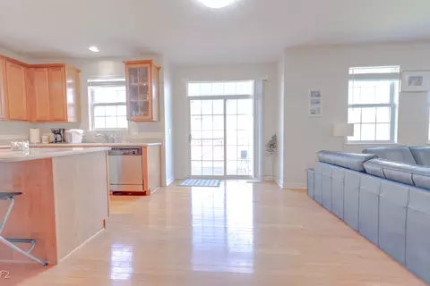 704 Danielle Ct, Naperville, IL 60565 photo 12