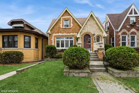 6046 N Monitor Ave, Chicago, IL 60646