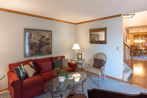 Living - 3250 Mini Dr, Wadsworth, IL 60083 photo 2 of 6