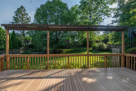 Exterior - 3250 Mini Dr, Wadsworth, IL 60083 photo 6 of 13