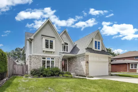 304 Fernwood Ln, Glenview, IL 60025