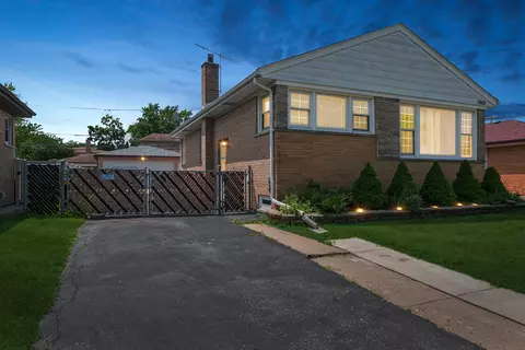 7428 Crawford Ave, Skokie, IL 60076