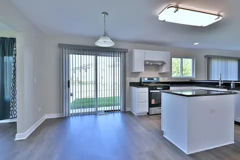 2434 White Barn Rd, Aurora, IL 60502 photo 19